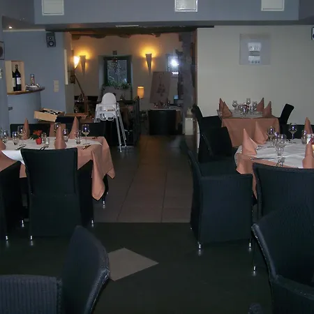 Отель Les Mignees Барво